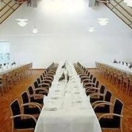 Oberschwaebischer Hof מלון